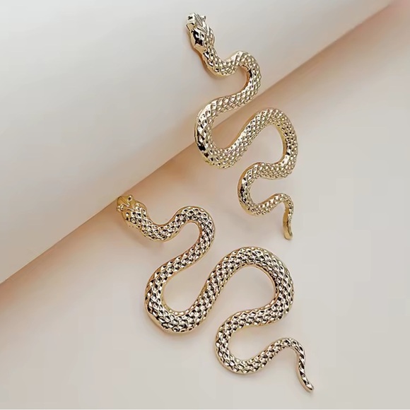 Anthropologie new!  serpent Snake gold Earrings - Picture 3 of 9